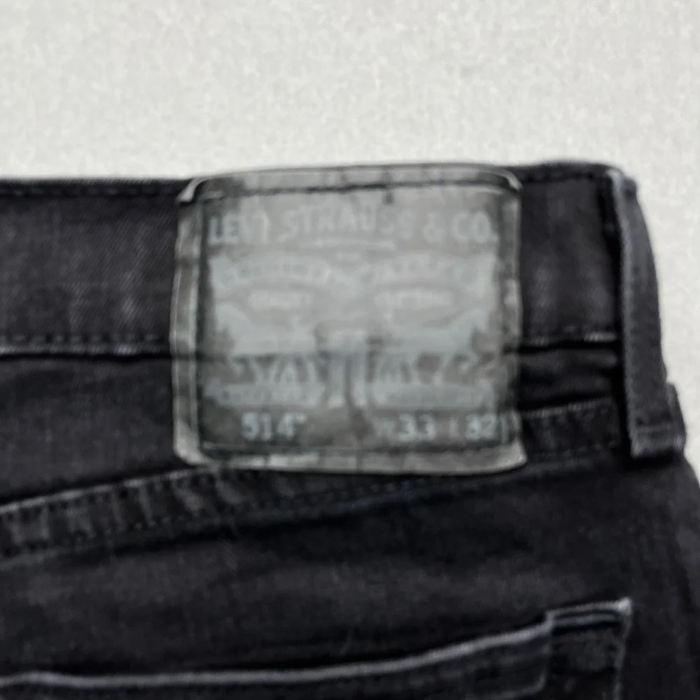 Levi's 514 Slim Straight Fit Jeans Black Denim‎ Mens 33x32 Streetwear Modern